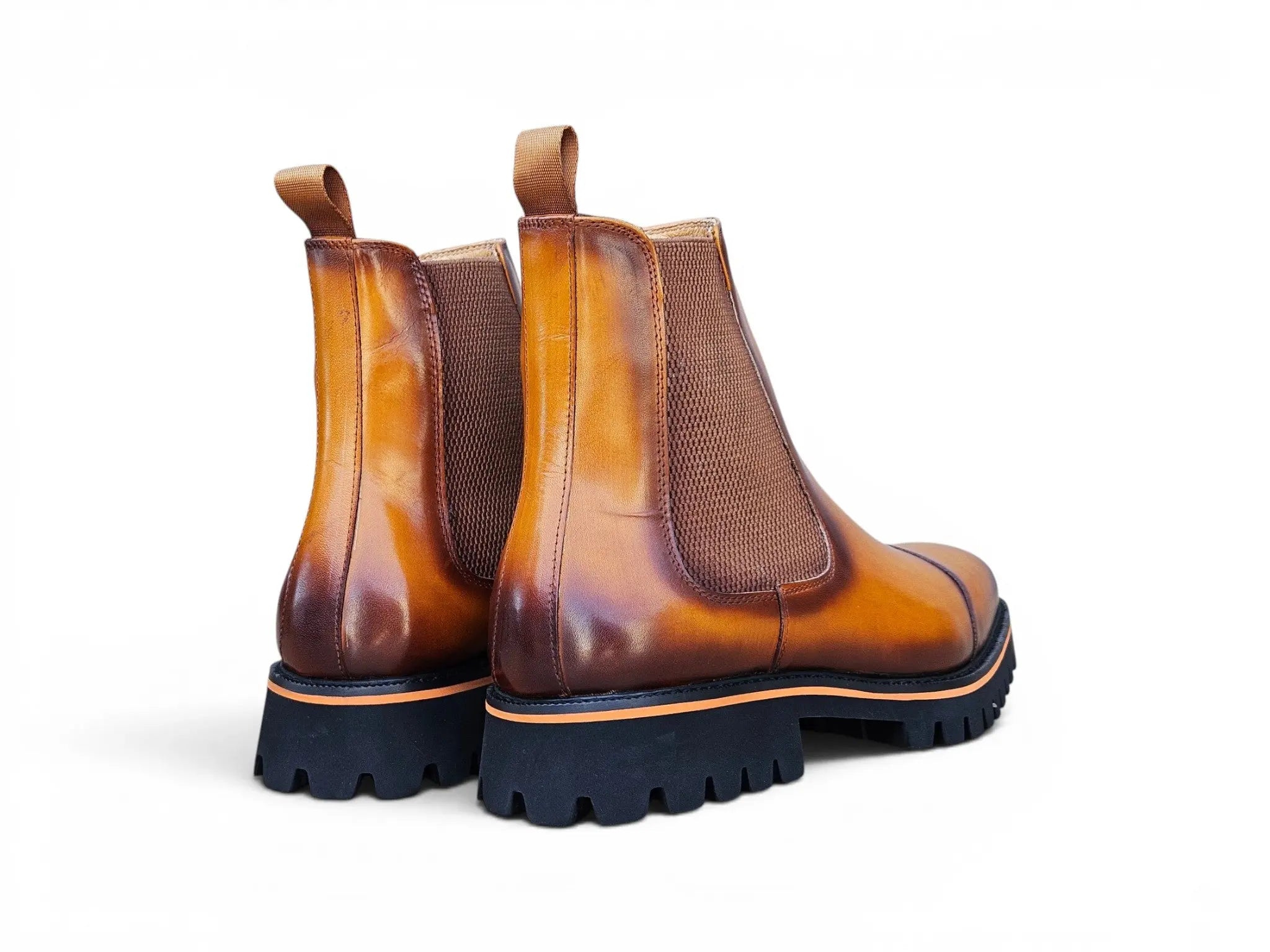 Astor Chealsea Boot in Lug Sole Carrucci
