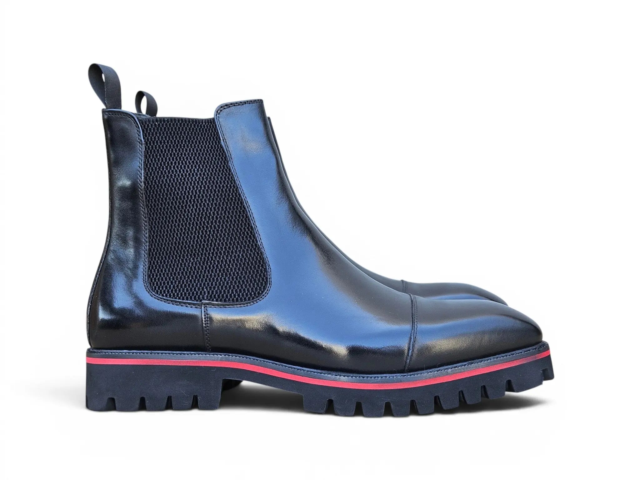 Astor Chealsea Boot in Lug Sole Carrucci