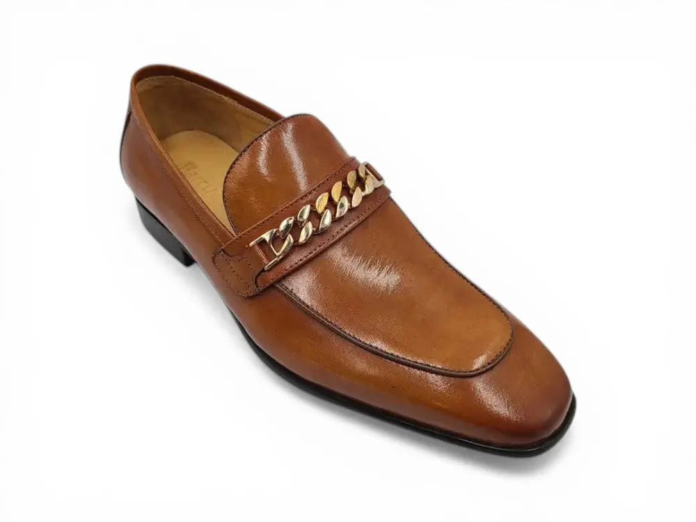 Beveled Squared Toe Loafer Carrucci