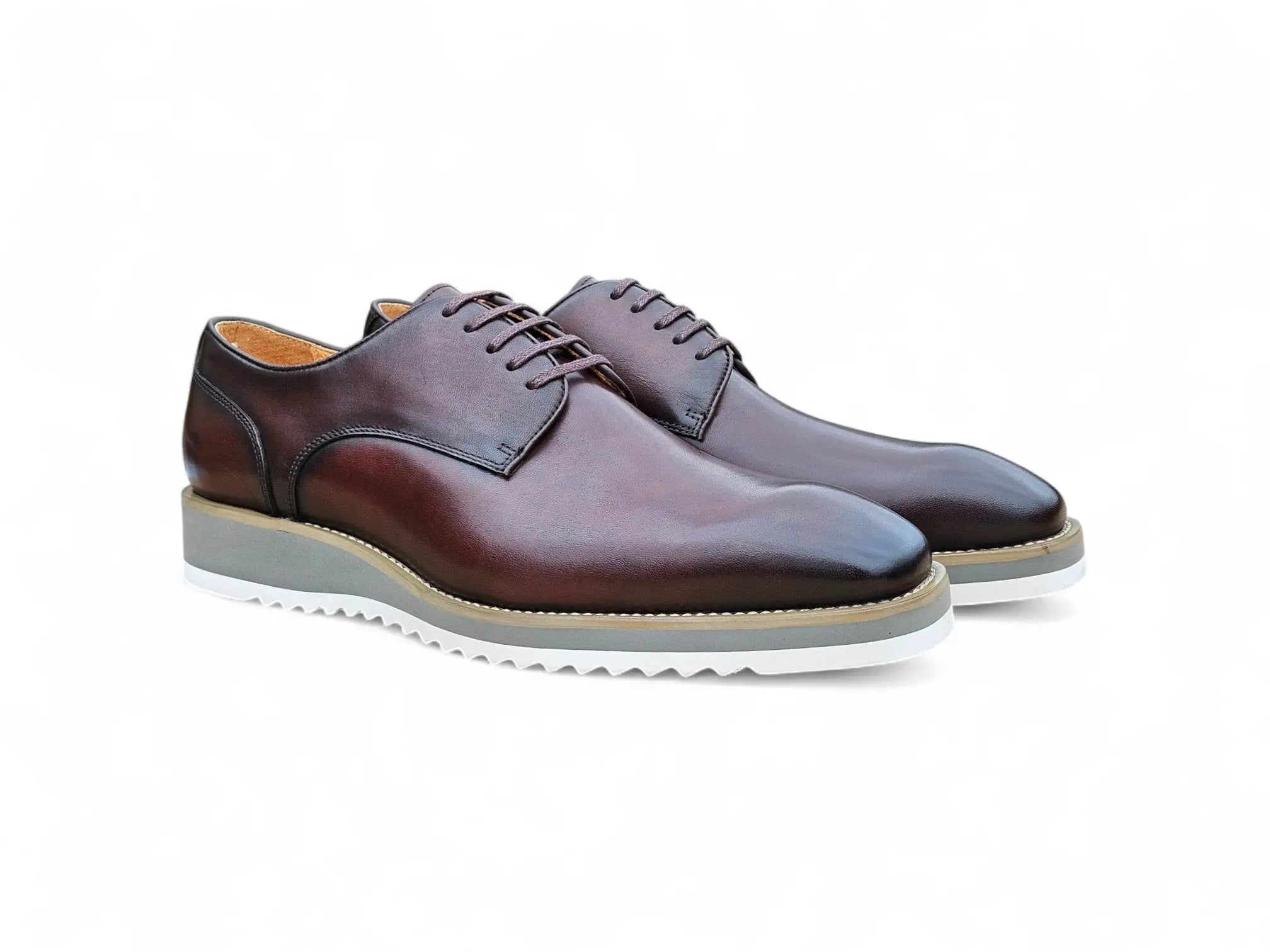 Burnished Lace-up Leather Derby Carrucci