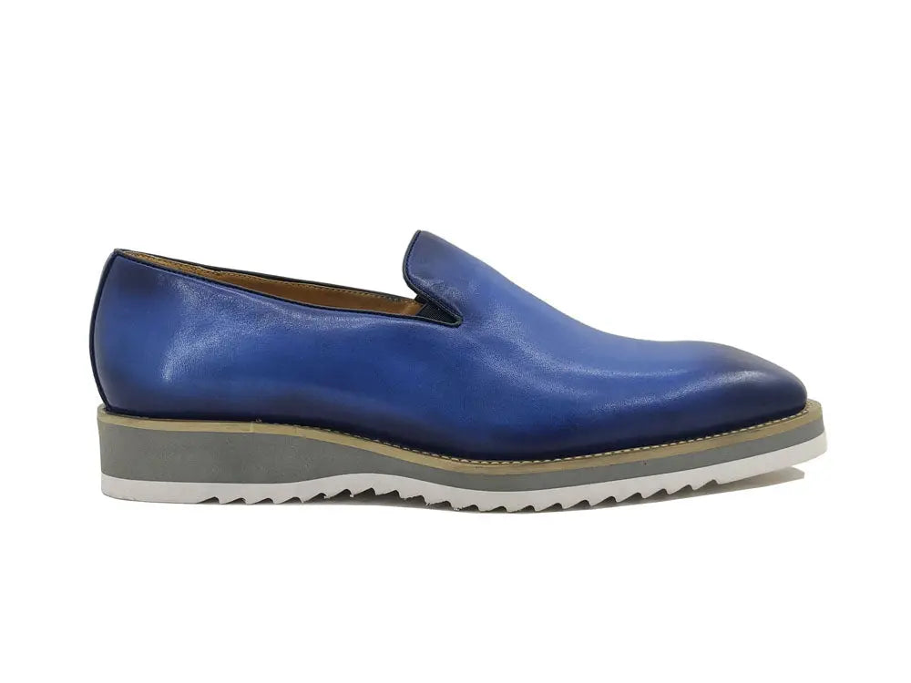 Burnished Wholecut Loafer Lightweight Sole Carrucci