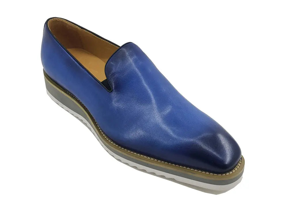 Burnished Wholecut Loafer Lightweight Sole Carrucci