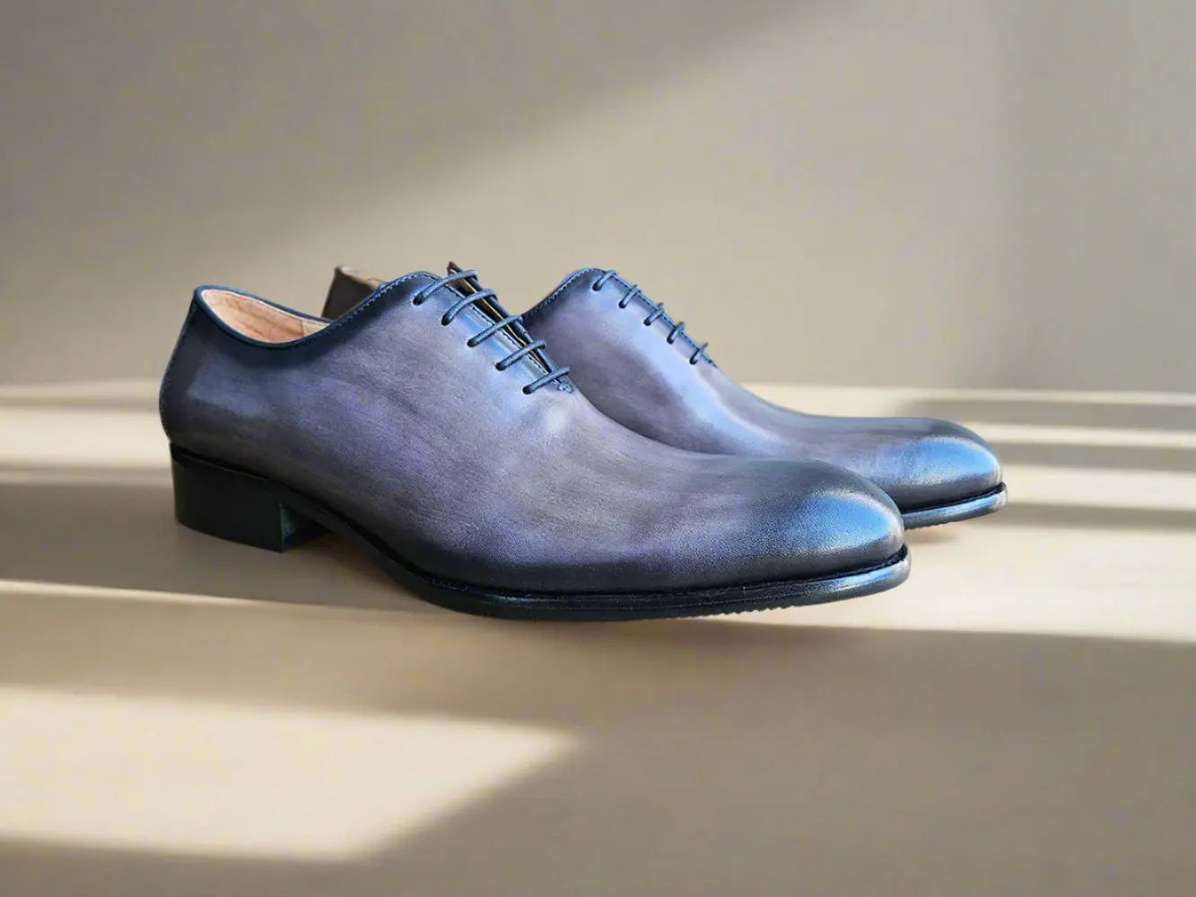 Calfskin Whole Cut Lace-up Oxford Carrucci