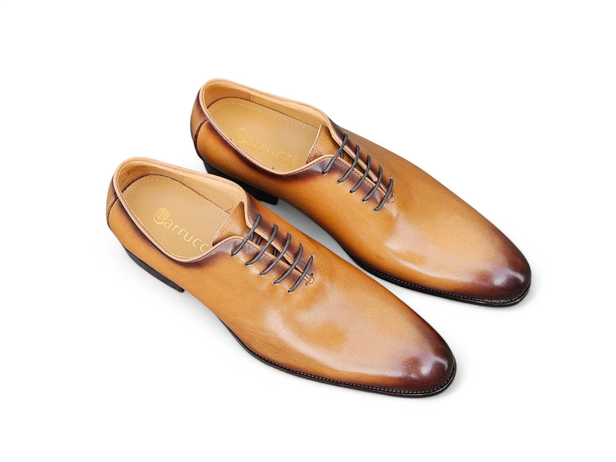 Calfskin Whole Cut Lace-up Oxford Carrucci