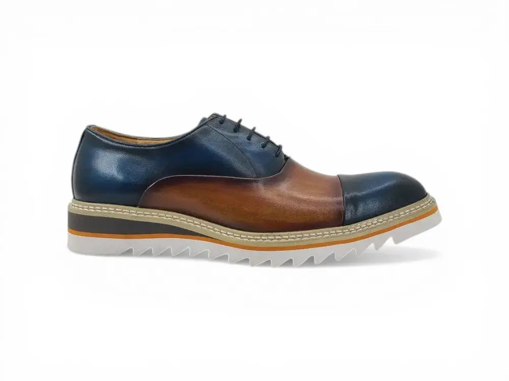 Five Eyelets Brogue Oxford Carrucci