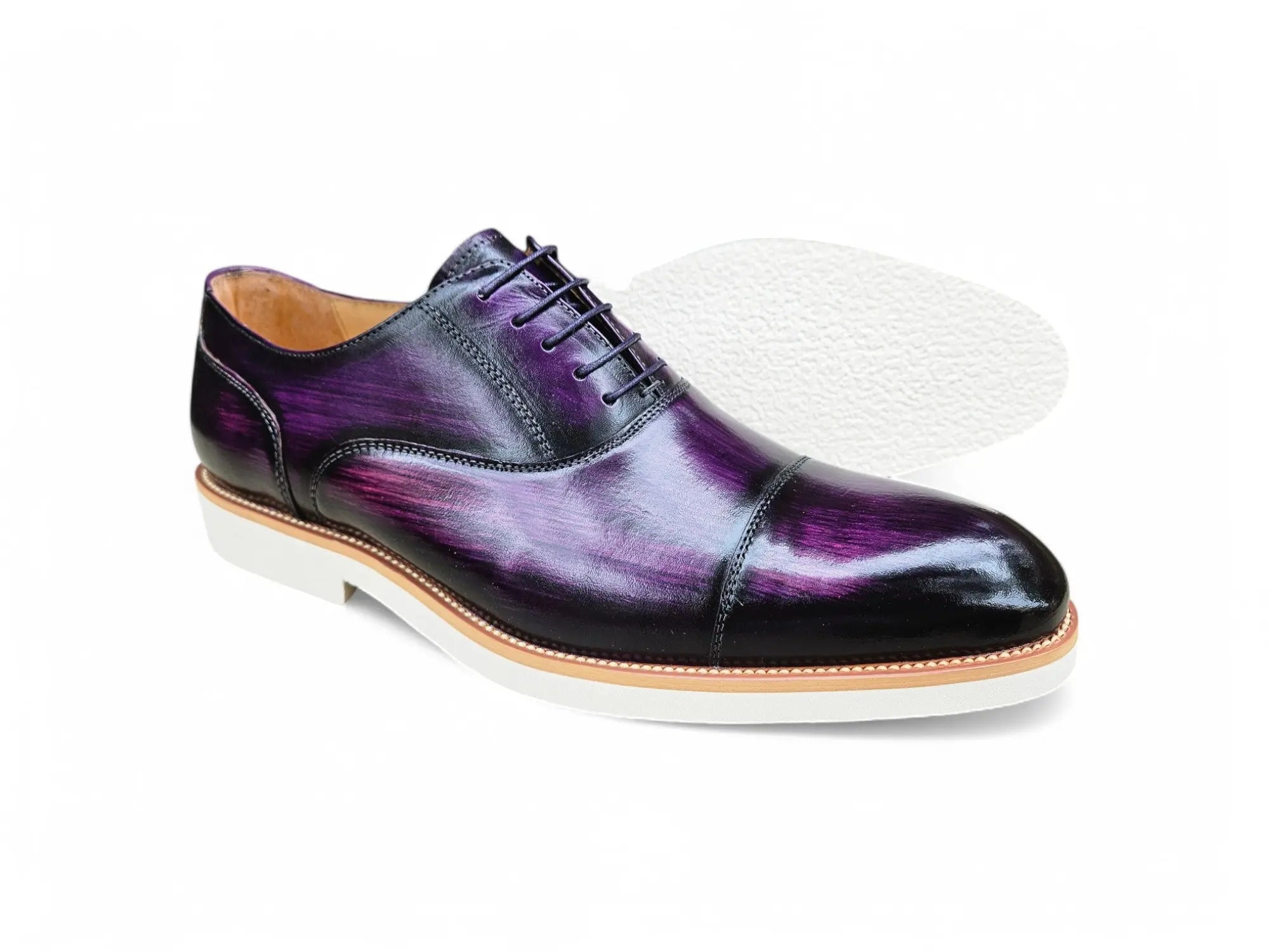 Cap Toe Oxford in Lightweight Sole Carrucci
