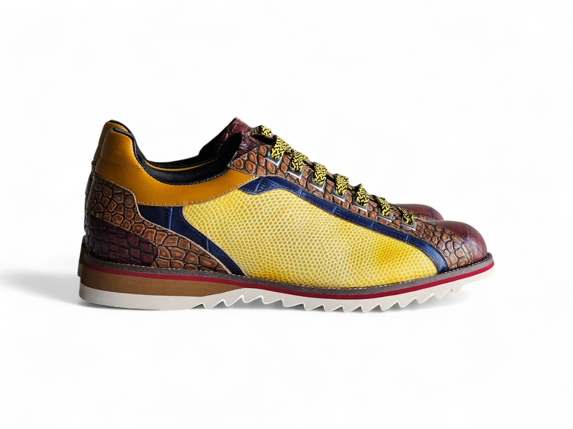 Carrucci Apex Explorer Sneaker Carrucci