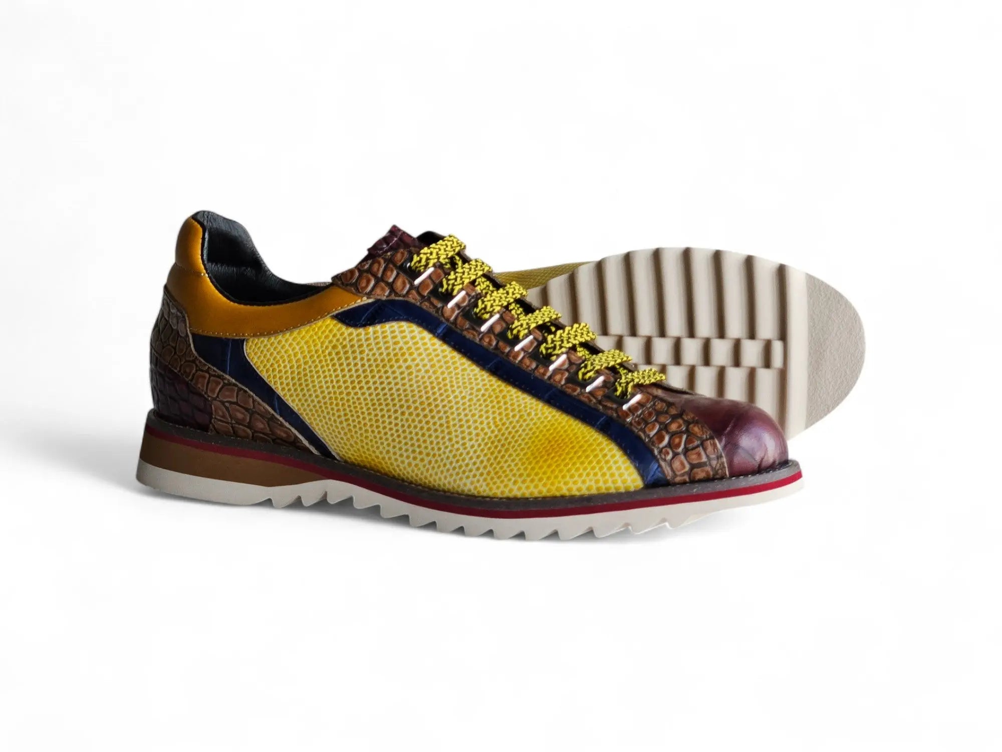 Carrucci Apex Explorer Sneaker Carrucci