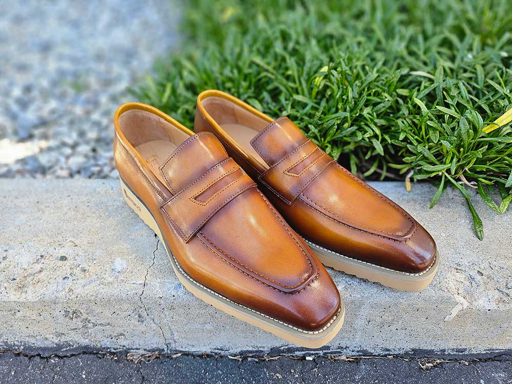 Chic Patina Burnished Penny Loafer Carrucci