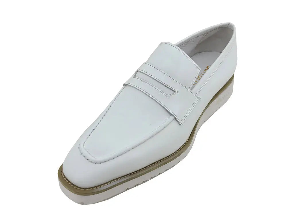 Chic Patina Burnished Penny Loafer Carrucci