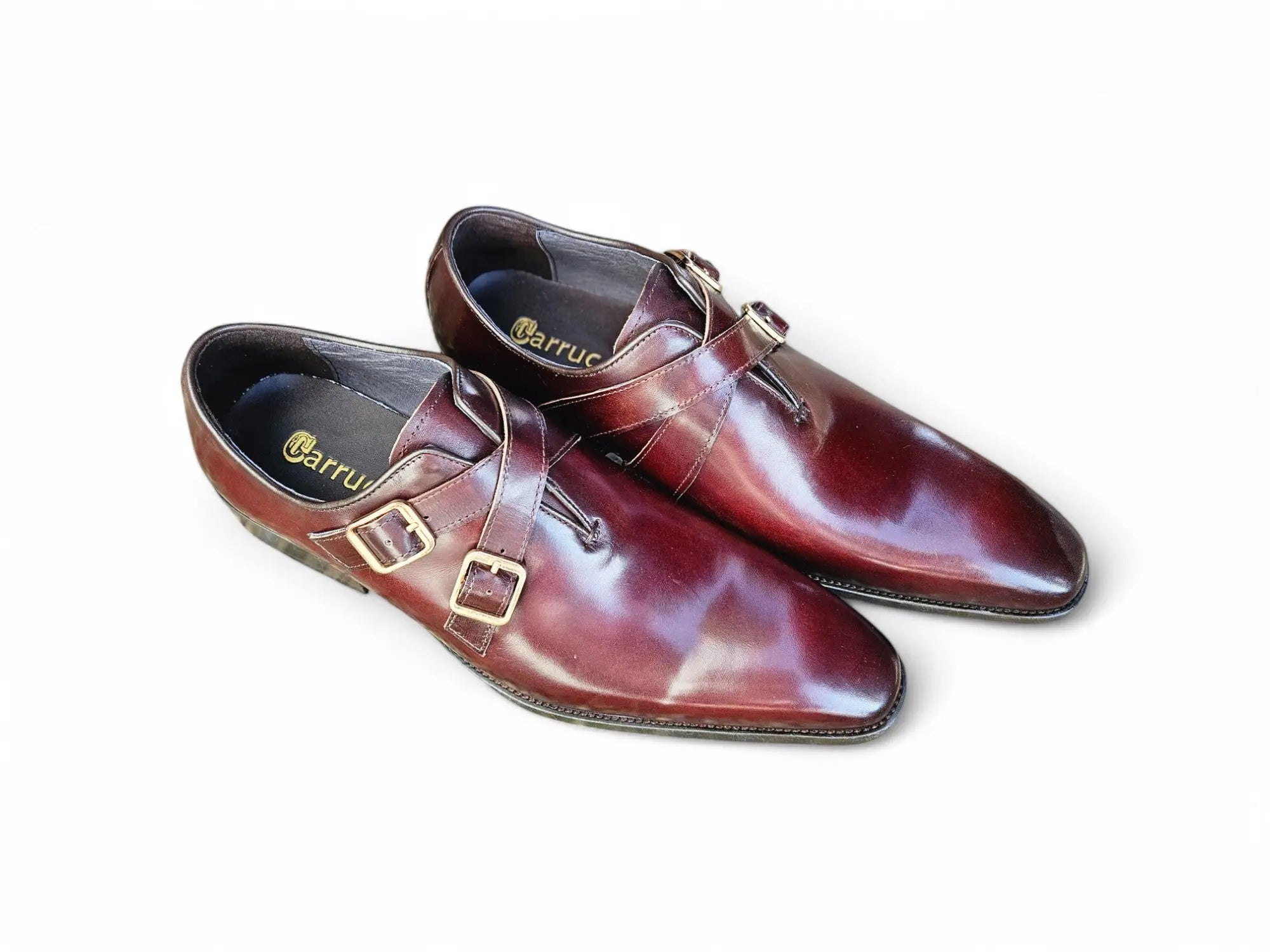 Cross Straps Wholecut Shoe Carrucci