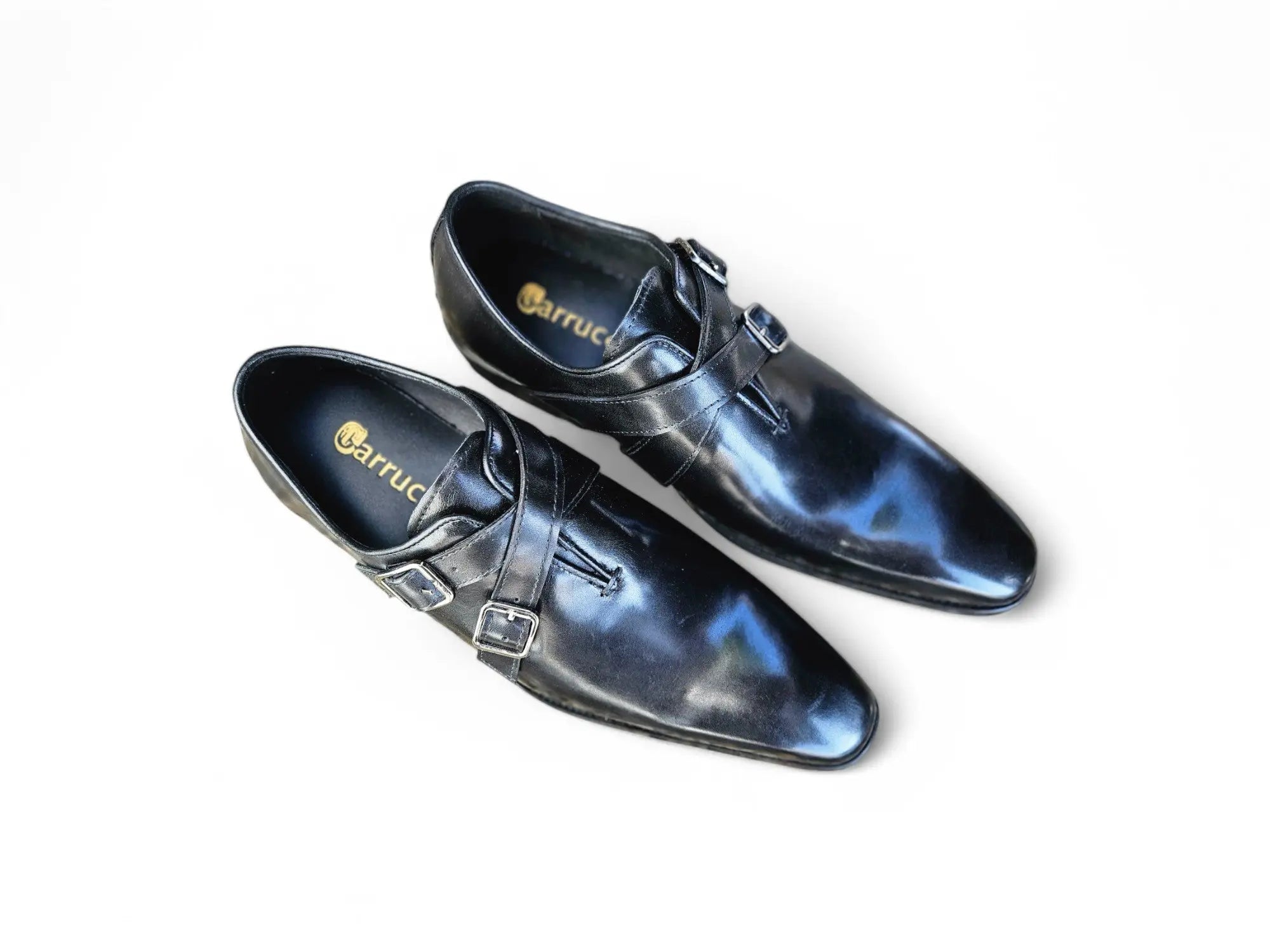Cross Straps Wholecut Shoe Carrucci