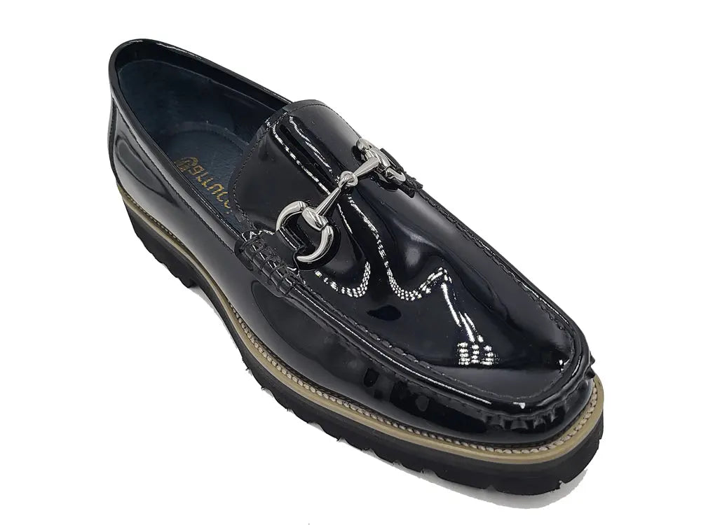 Elegant Patent Leather Horse Bit Loafer Carrucci