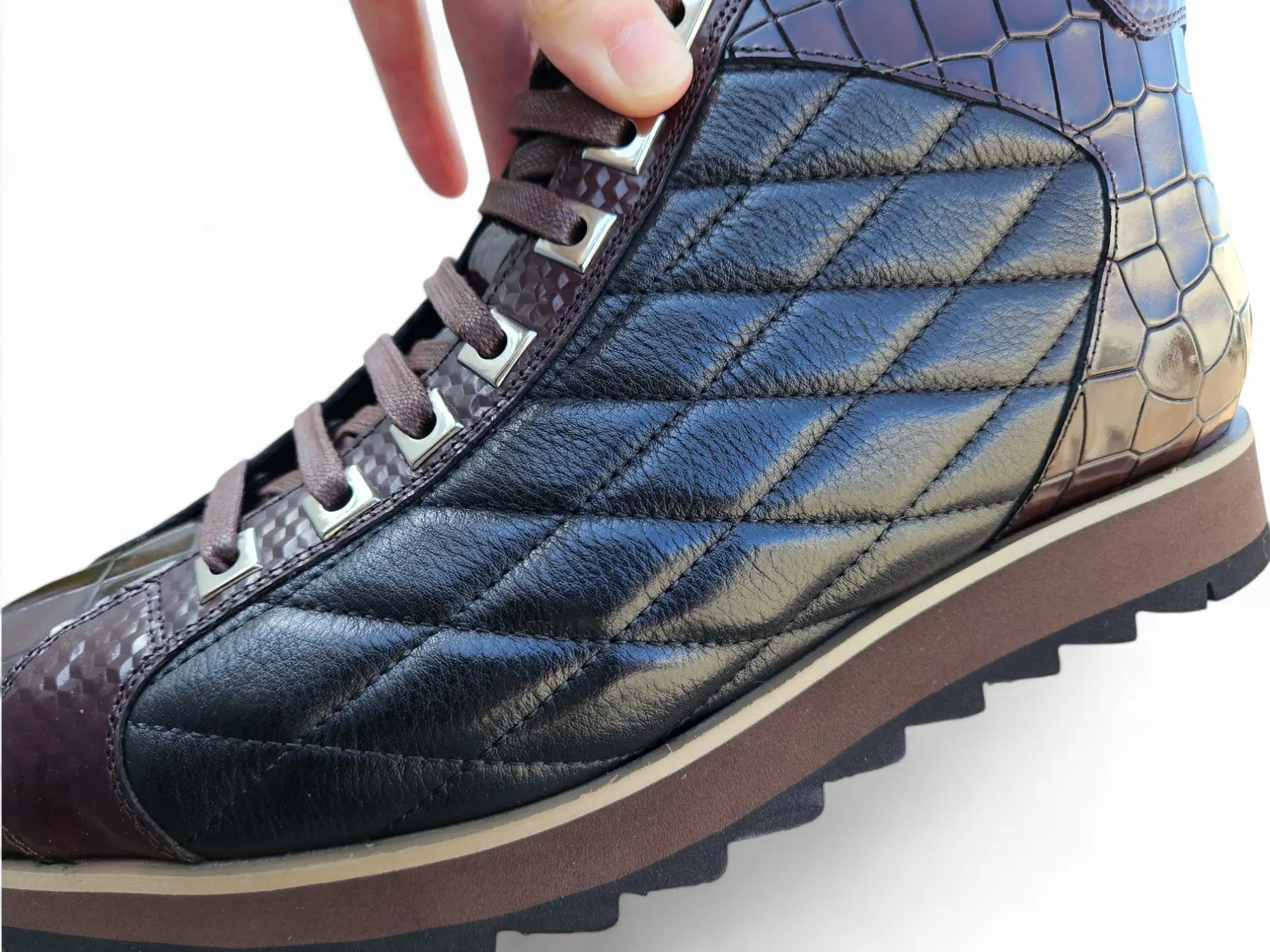 Embossed Alligator High Top Carrucci
