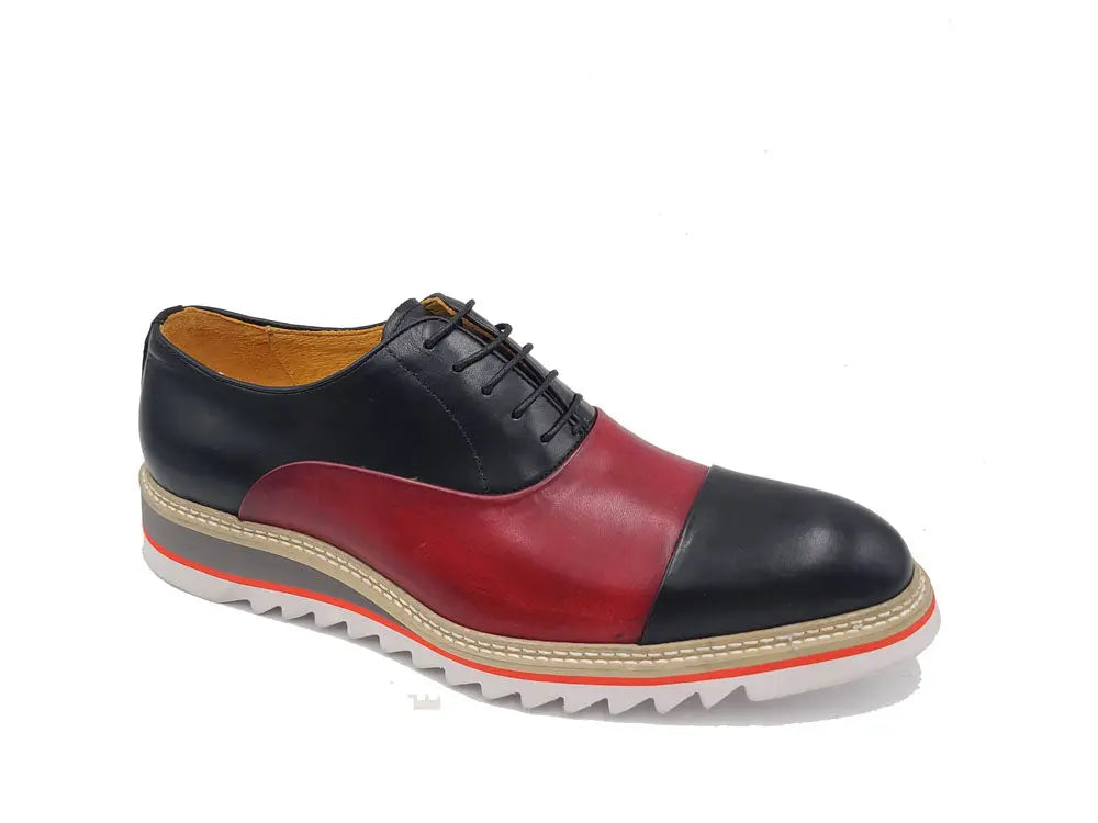 Five Eyelets Brogue Oxford Carrucci