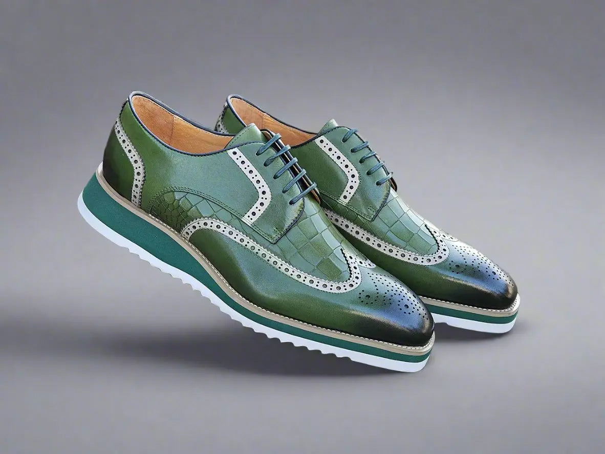 Gorgeous Lace-Up Oxford Carrucci