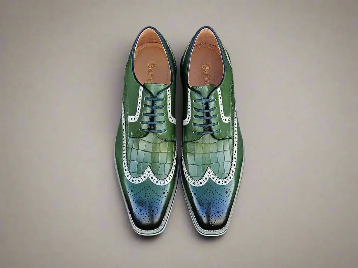 Gorgeous Lace-Up Oxford Carrucci