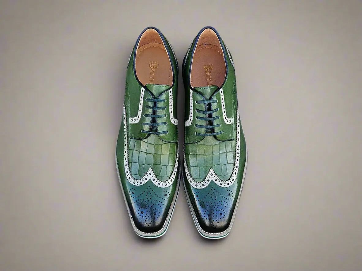 Gorgeous Lace-Up Oxford Carrucci