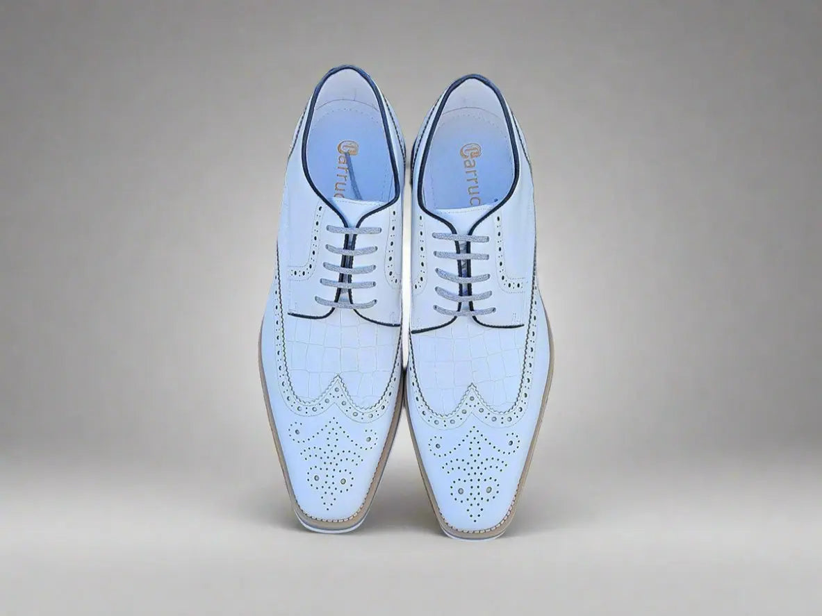 Gorgeous Lace-Up Oxford Carrucci
