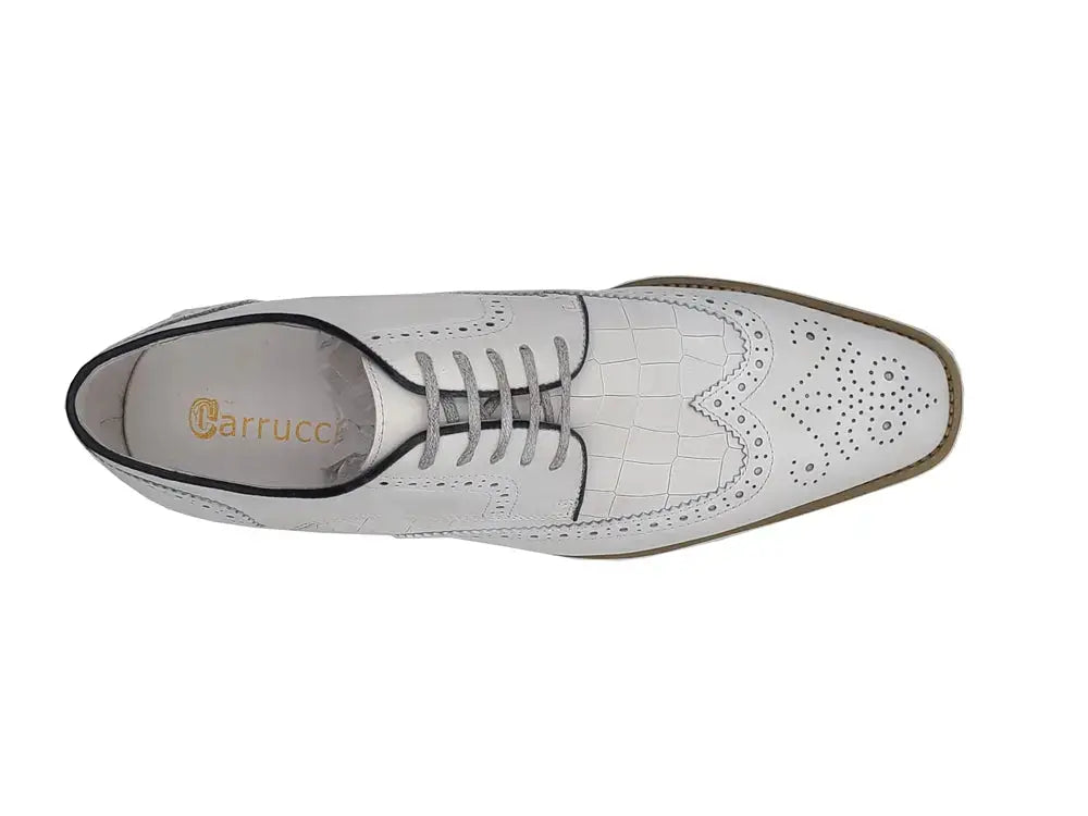 Gorgeous Lace-Up Oxford Carrucci