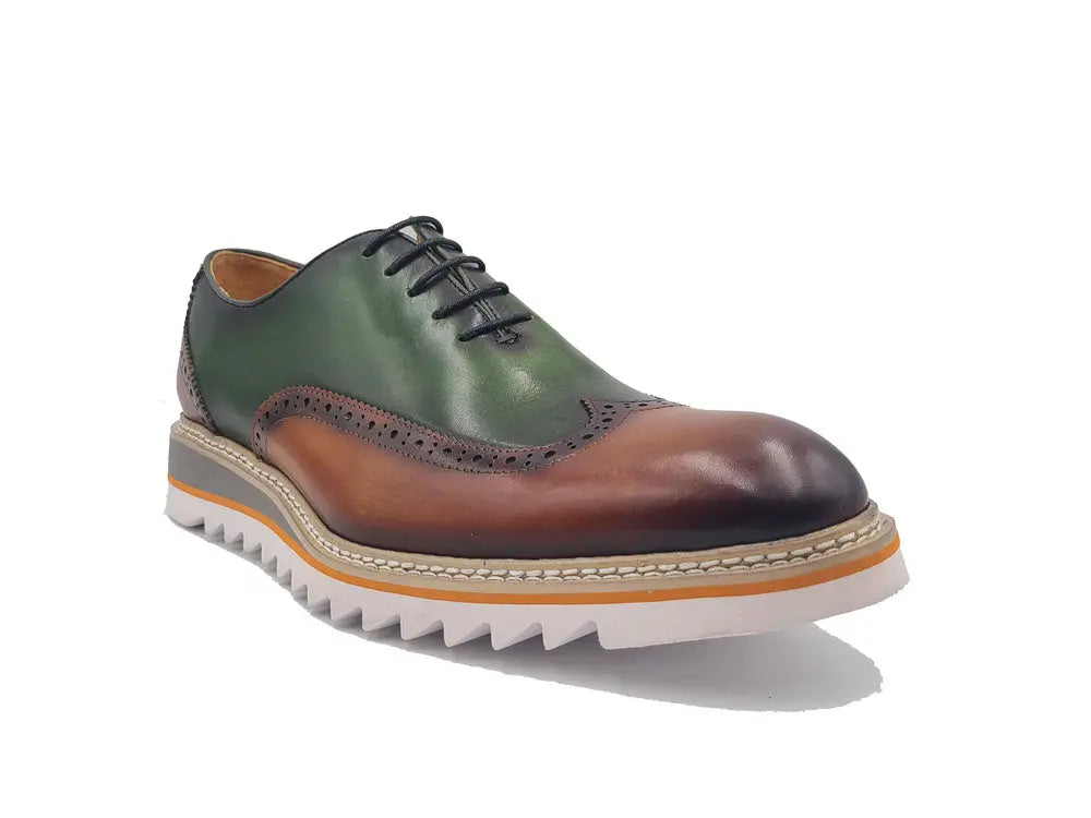 Gorgeous Two Tone Oxford Wingtip Carrucci