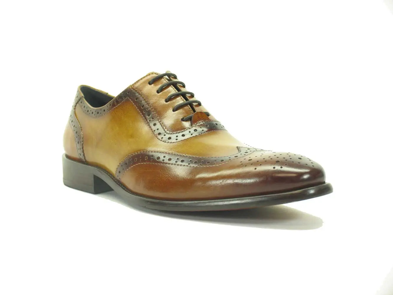 Hand Finished Wingtip Medallion Oxford Carrucci