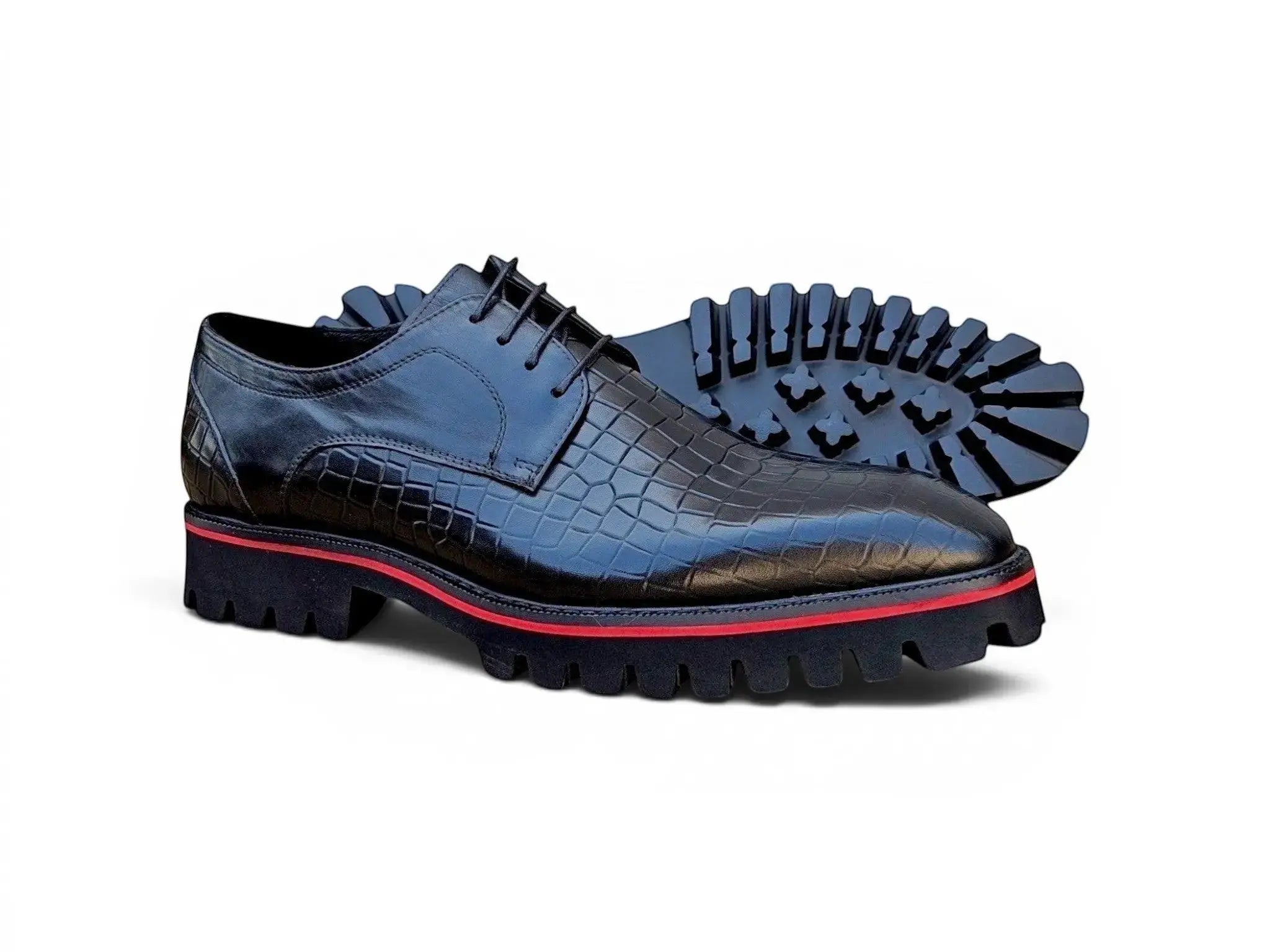 Hybrid Lug Embossed Oxford Carrucci
