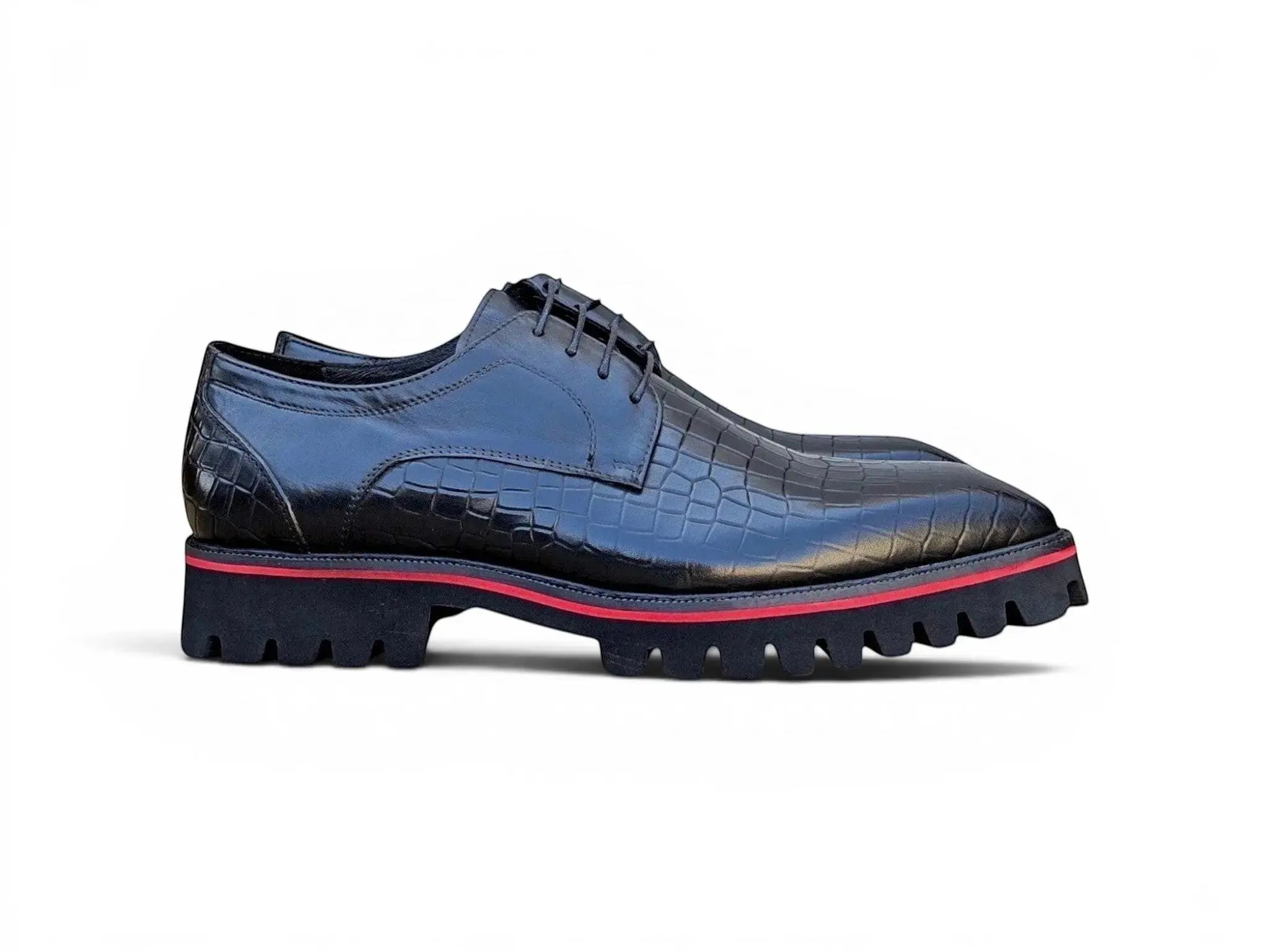 Hybrid Lug Embossed Oxford Carrucci