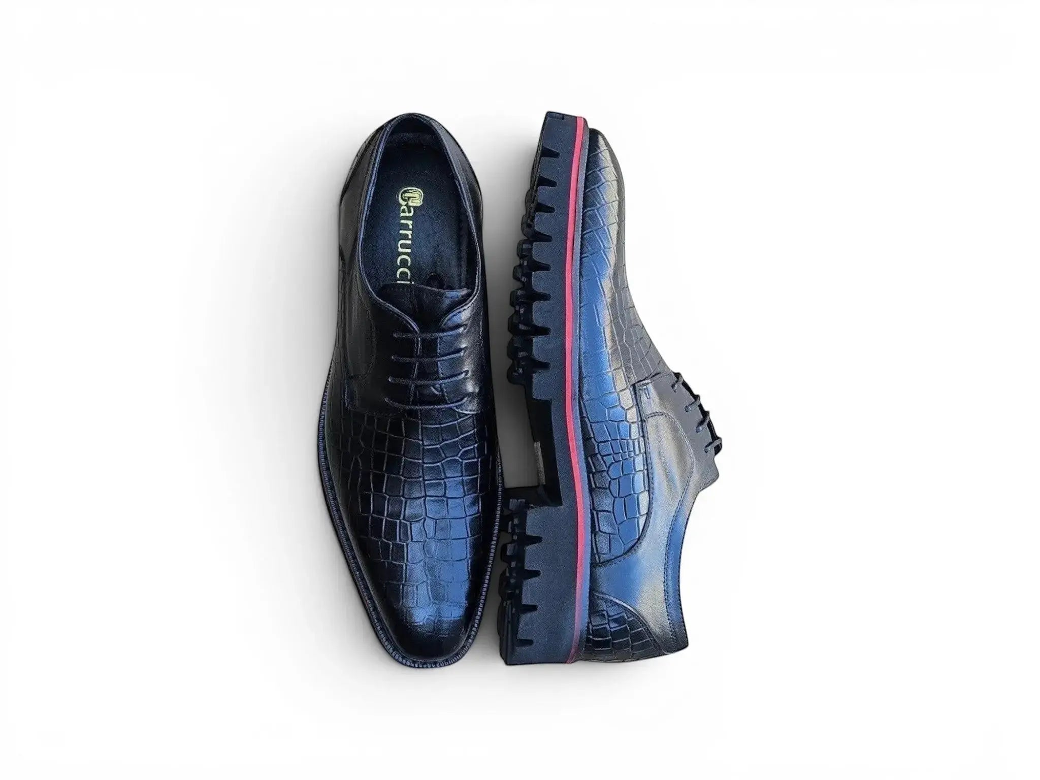 Hybrid Lug Embossed Oxford Carrucci