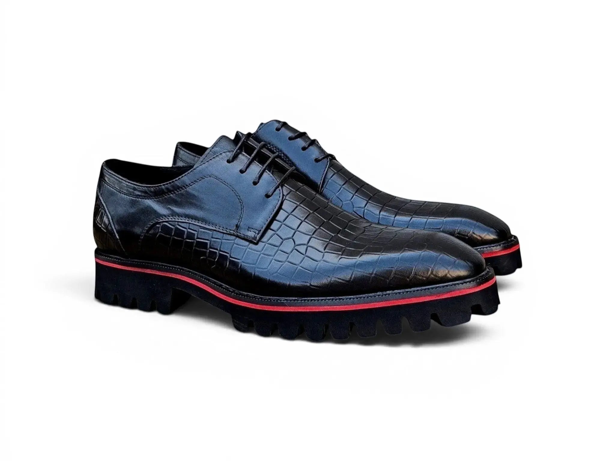 Hybrid Lug Embossed Oxford Carrucci