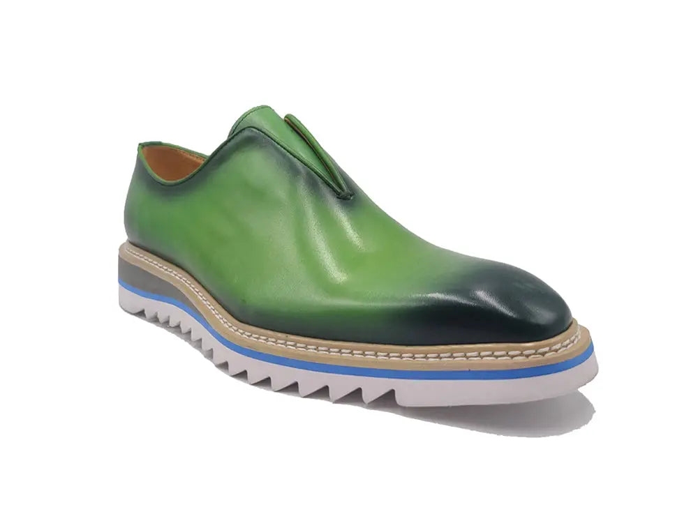 Laceless Loafer with Contrast color lightweight sole Carrucci
