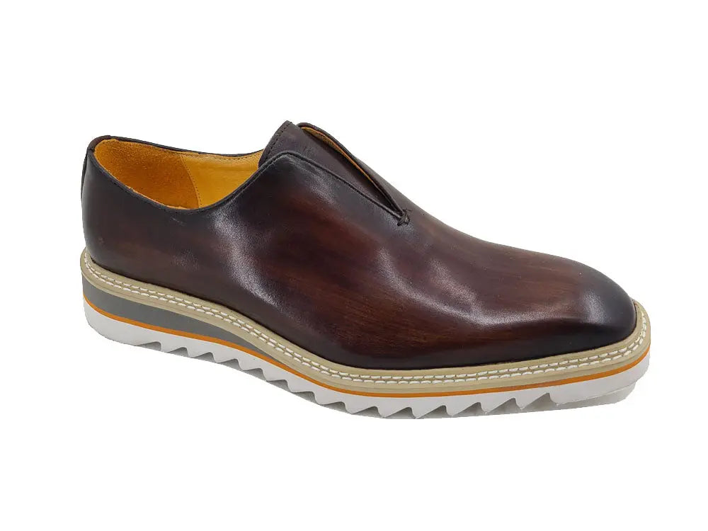 laceless-loafer-with-contrast-color-lightweight-sole