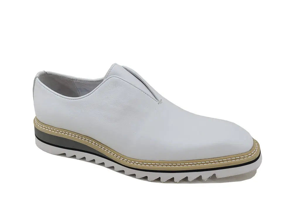 laceless-loafer-with-contrast-color-lightweight-sole