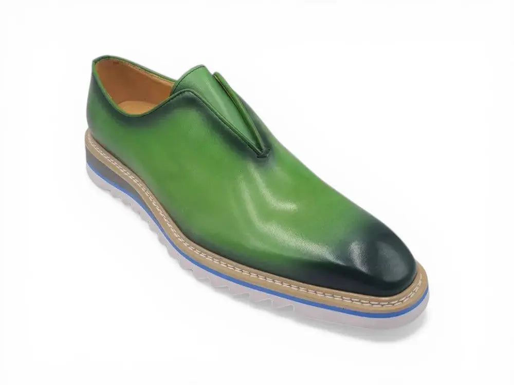 Laceless Loafer with Contrast color lightweight sole Carrucci