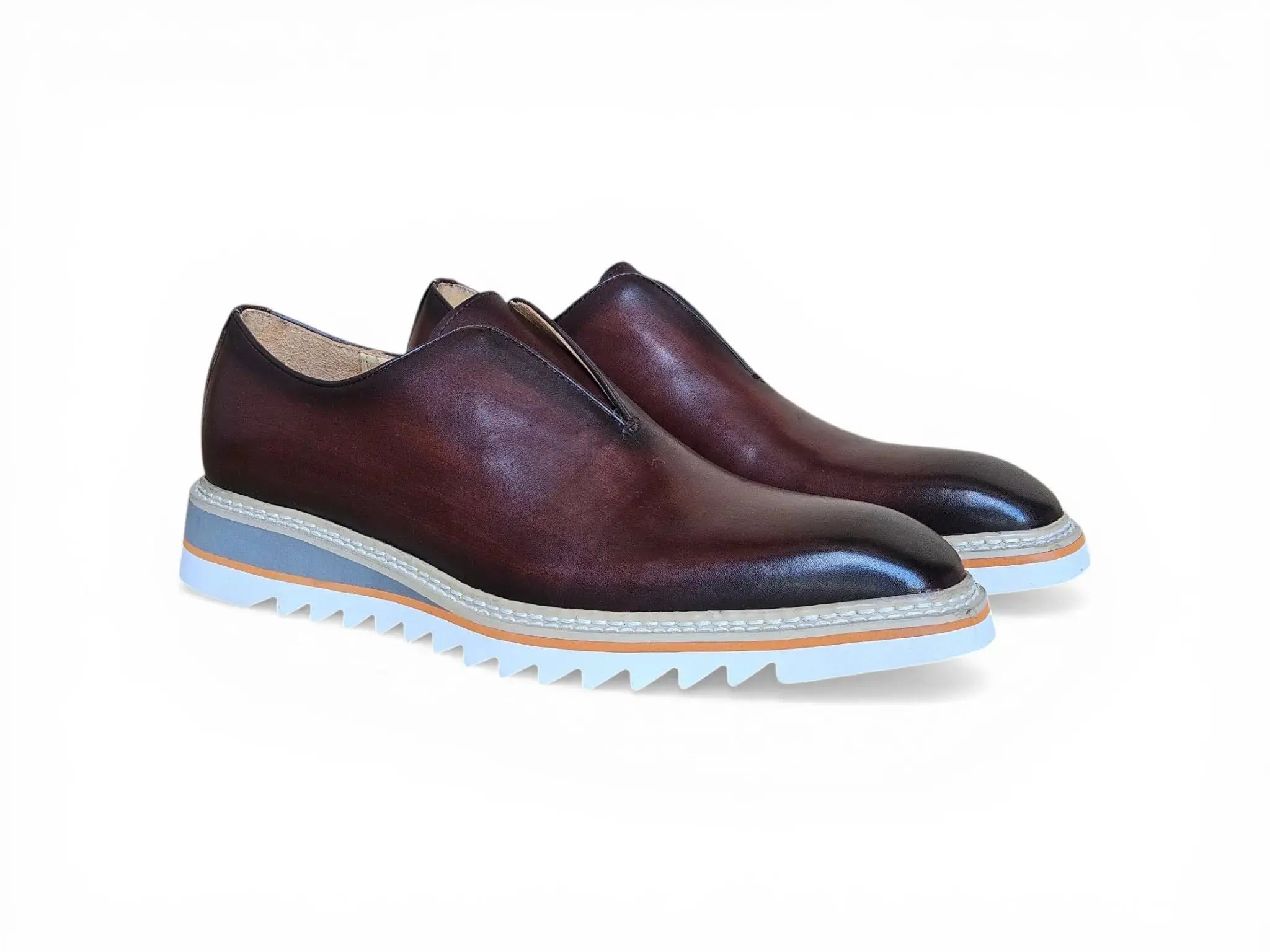 Laceless Loafer with Contrast color lightweight sole Carrucci