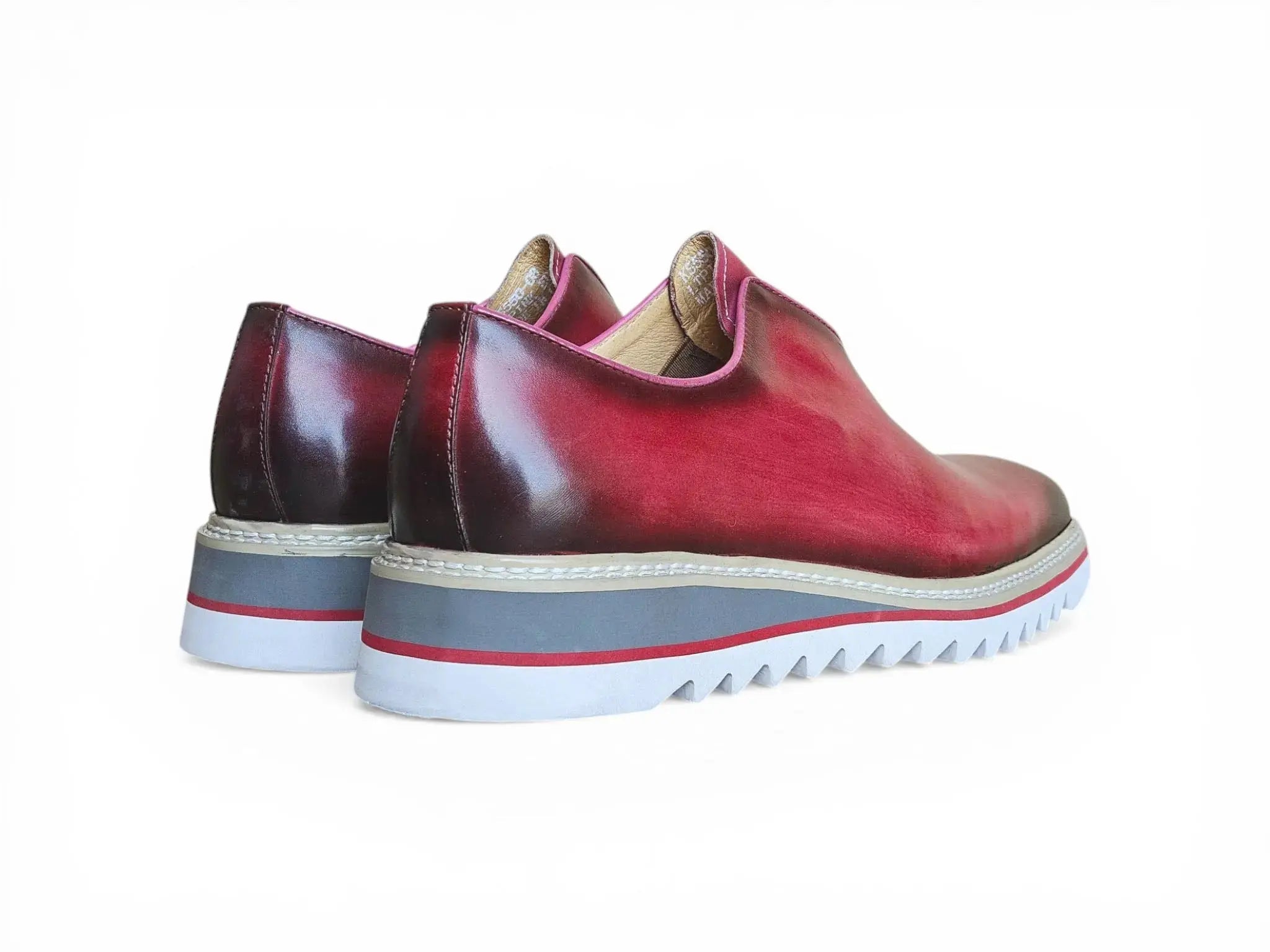 Laceless Loafer with Contrast color lightweight sole Carrucci