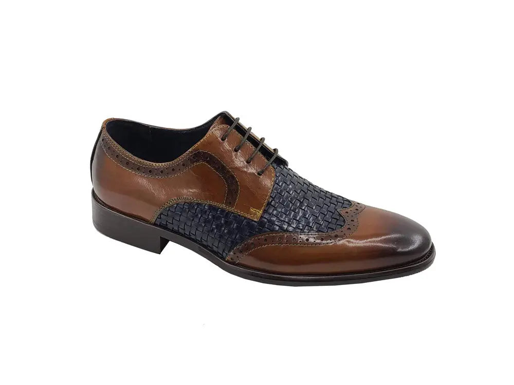 Medallion Wing-tip Basket Weave Four Eyelets Oxford Carrucci