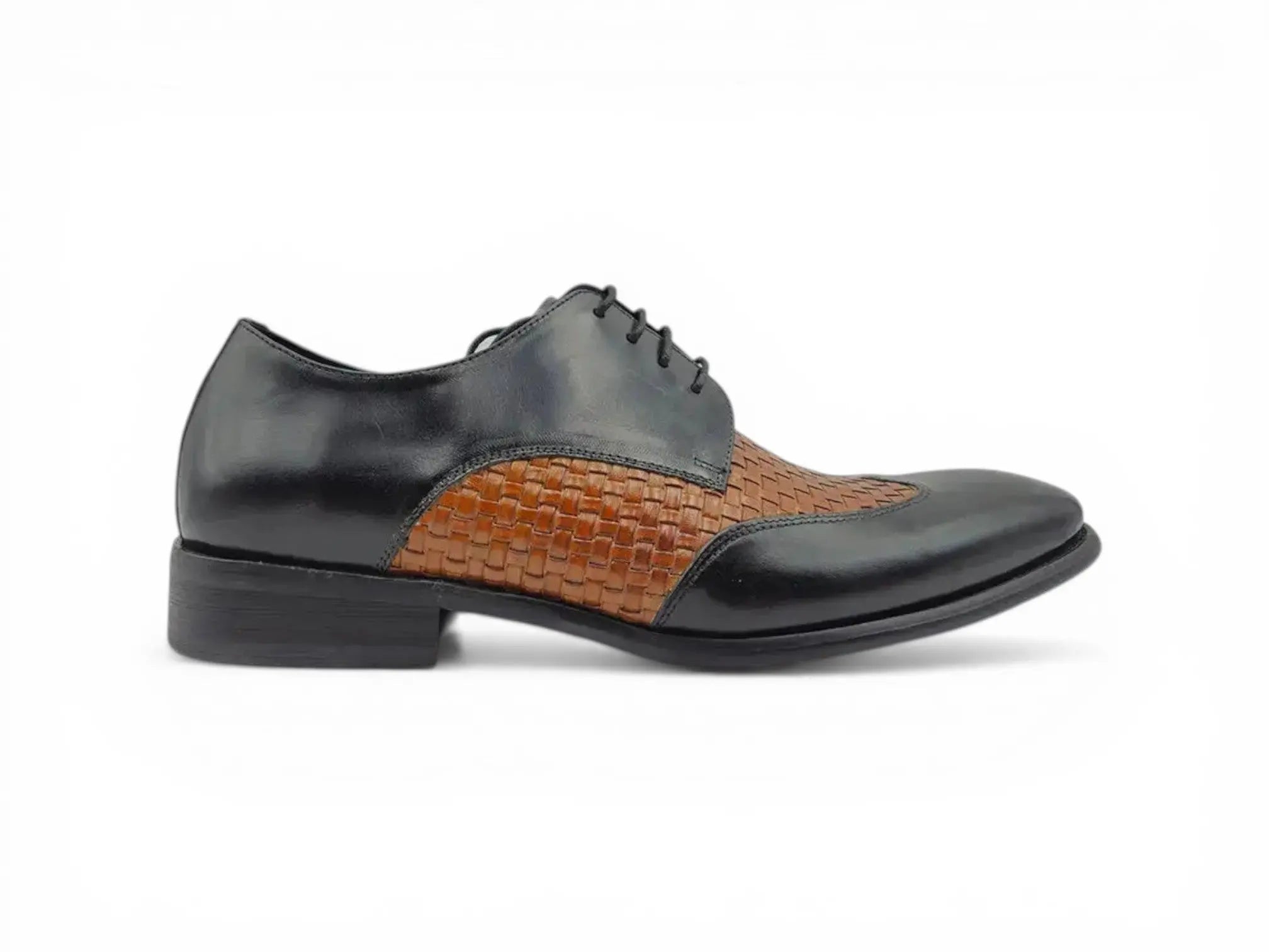 Medallion Wing-tip Basket Weave Four Eyelets Oxford Carrucci
