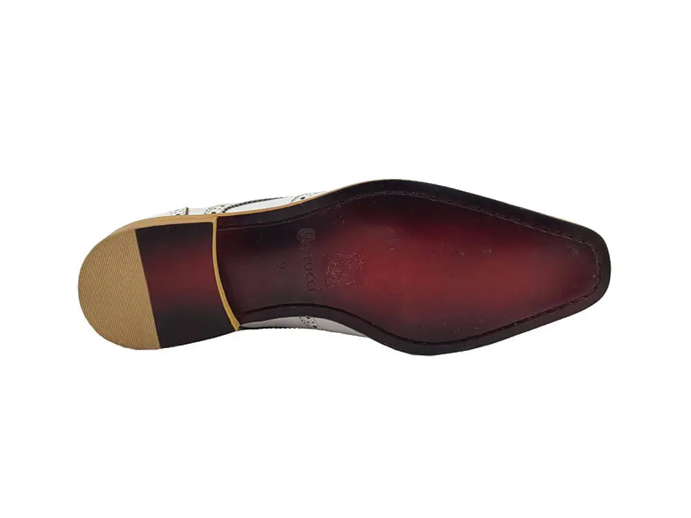 Men Medallion Wingtip Brogue Shoes Carrucci