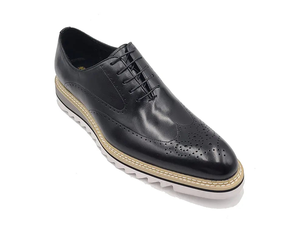 Patina Wing-tip Oxford with Medallion on Toe Carrucci