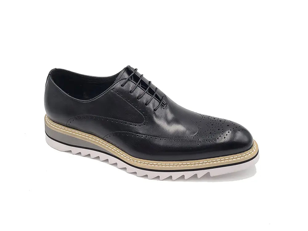 Patina Wing-tip Oxford with Medallion on Toe Carrucci