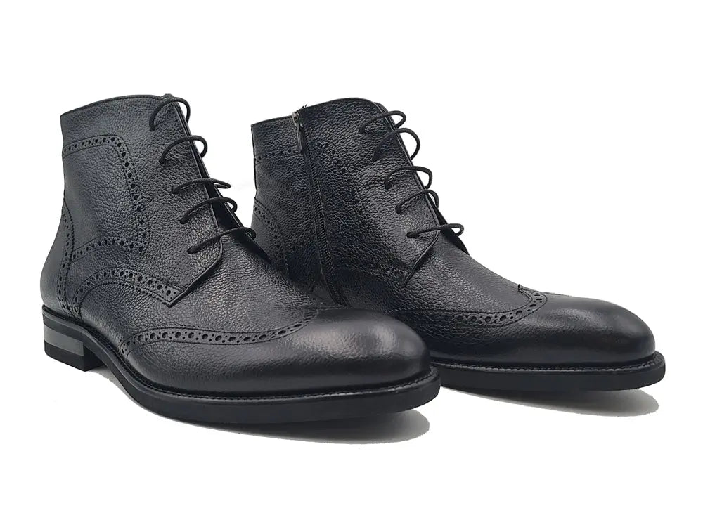 Pebble Leather lace-up boot with lightweight sole Carrucci