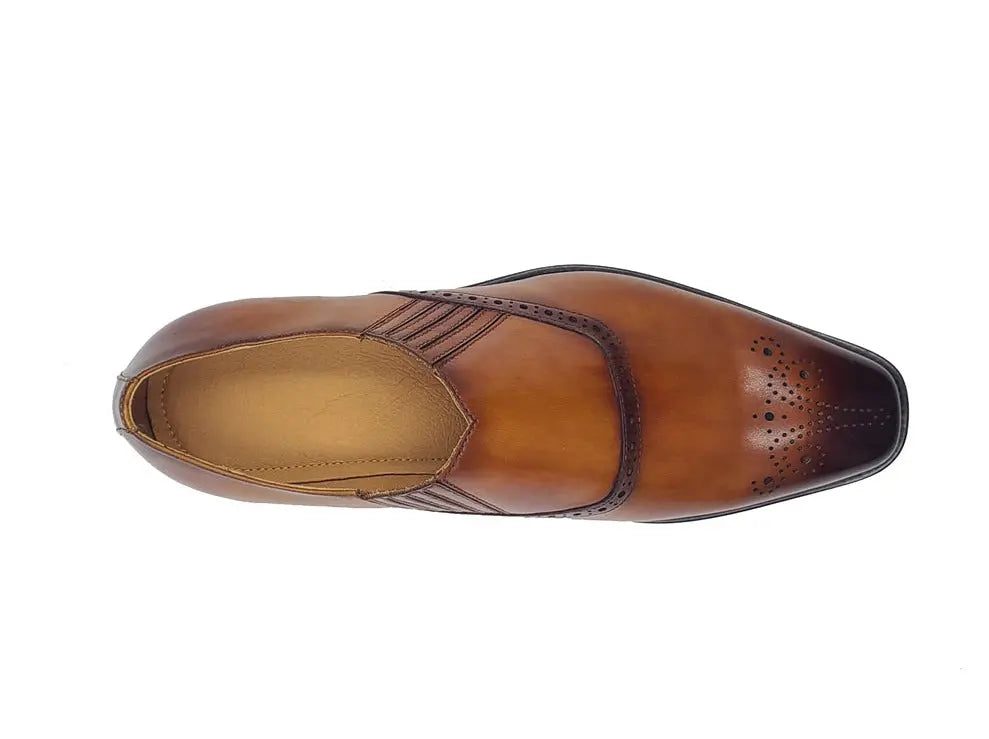 Slip-on Loafer with medallion Carrucci