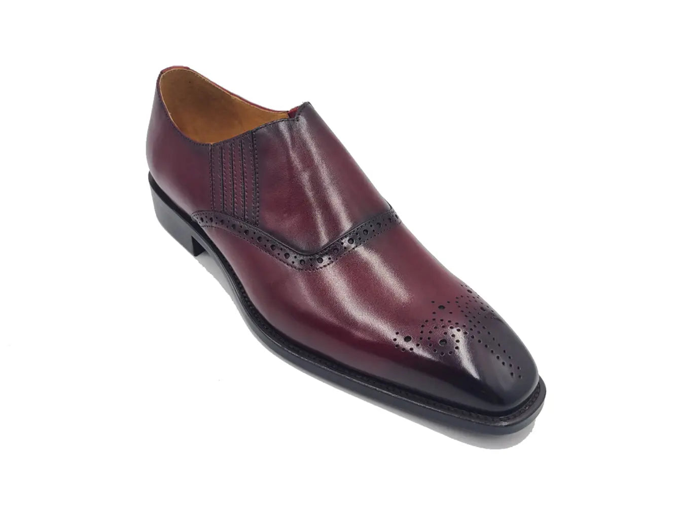 Slip-on Loafer with medallion Carrucci