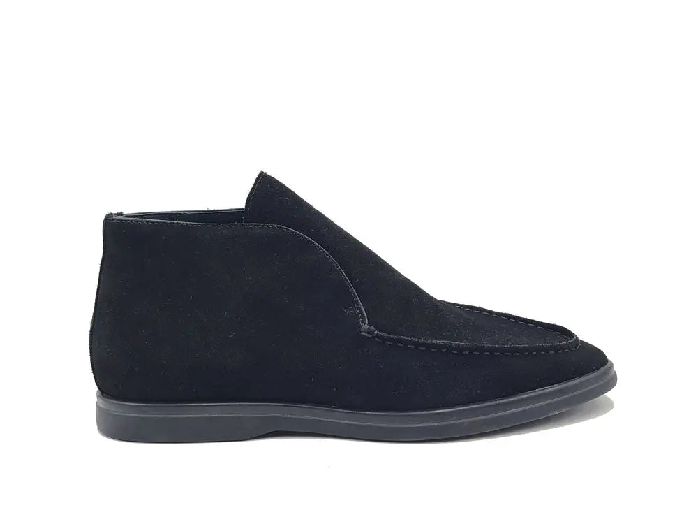 Soft Suede Comfort Loafer Carrucci