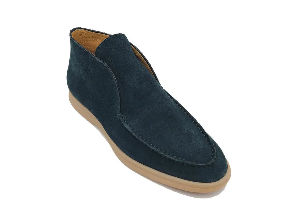 Soft Suede Comfort Loafer Carrucci
