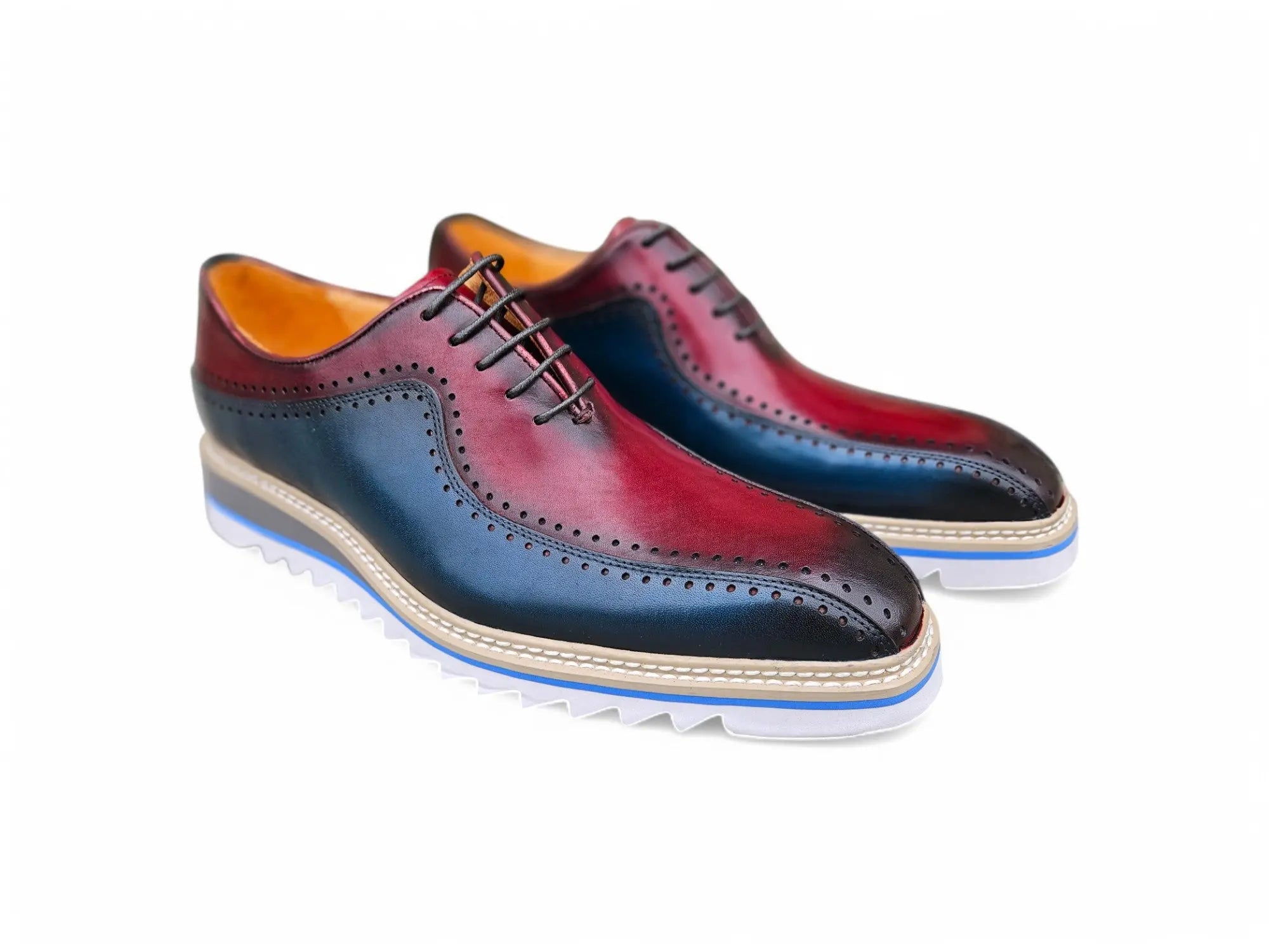 Stylish Two-Tone Brogue Oxford Carrucci