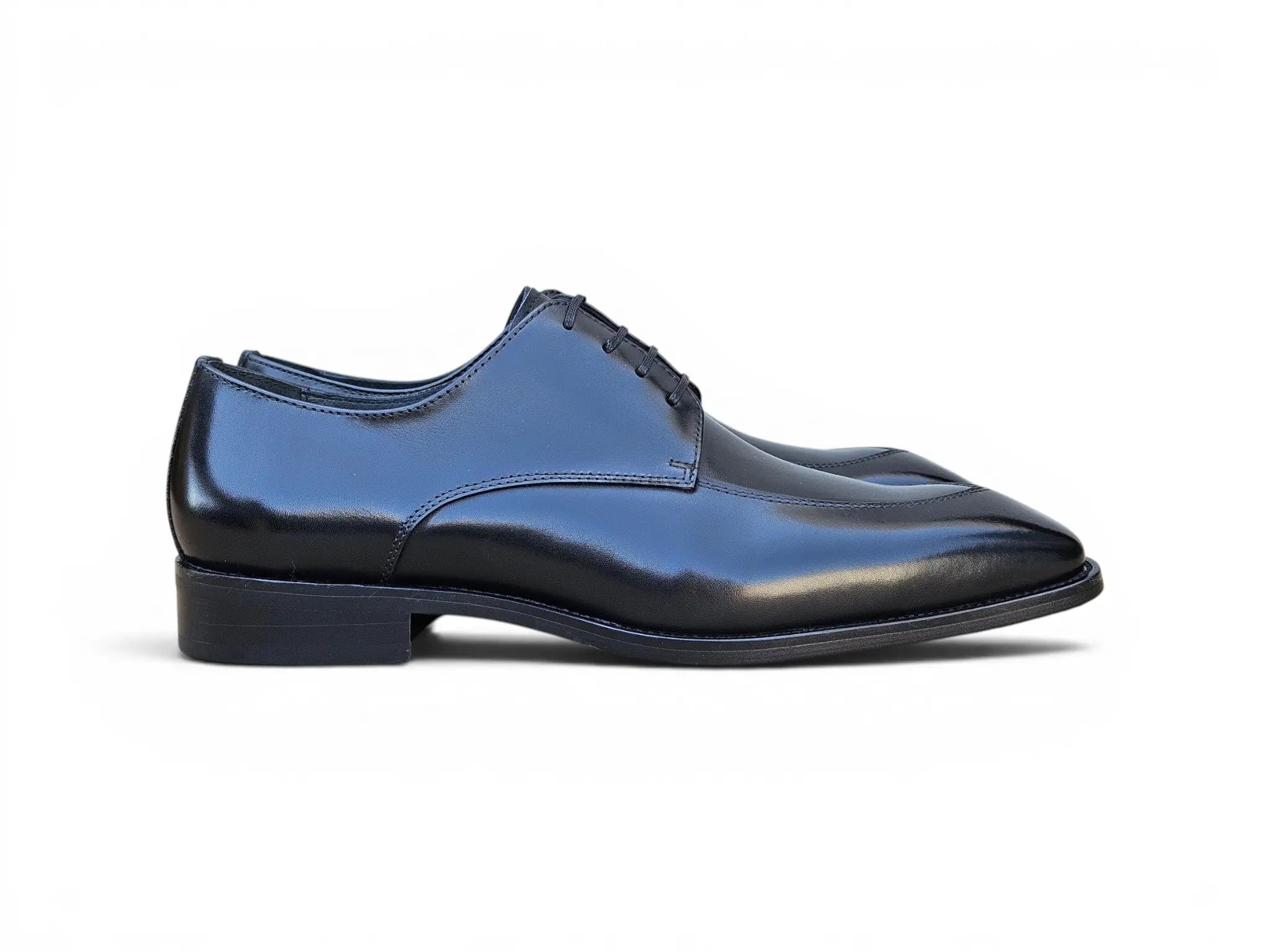 The Beaumont Split Toe Derby Carrucci Shoes