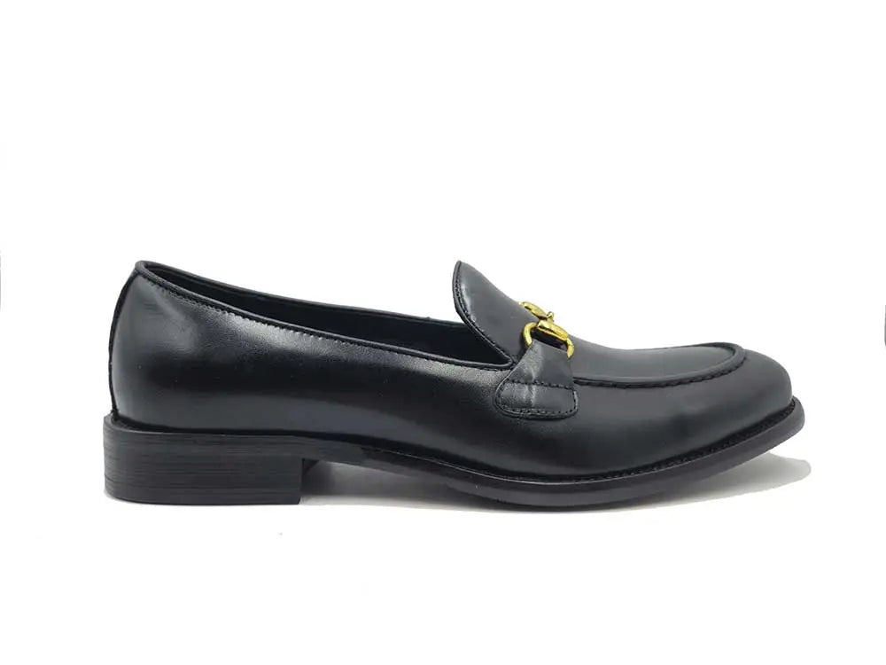 Timeless Buckle Loafer Carrucci