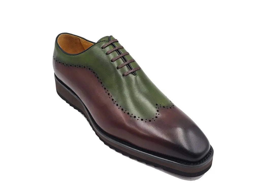 Two Tone Oxford With Lightweight Sole Carrucci